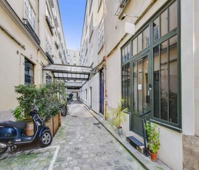 Photo 1 de 10 181 603