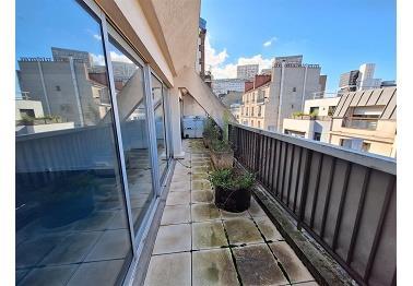 Photo 1 de 10 180 548