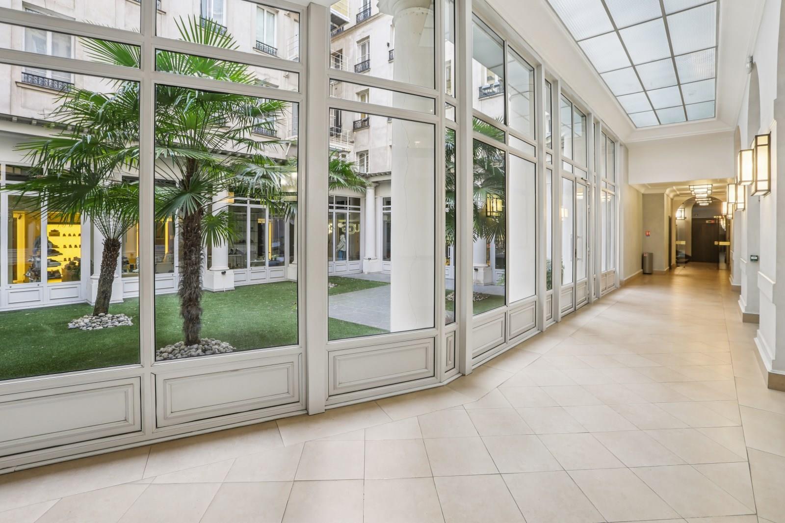 Photo 3 de 8 374 905