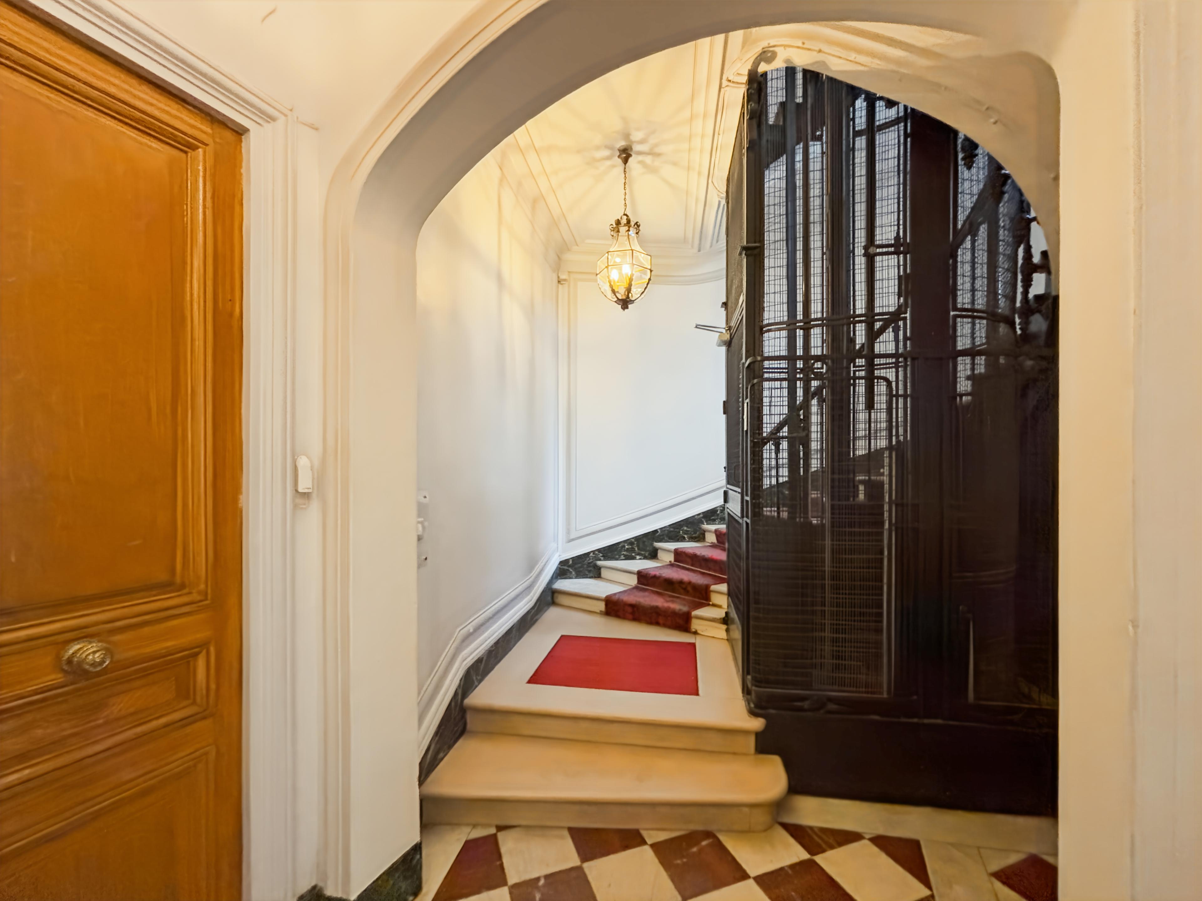 Photo 6 de 10 181 207