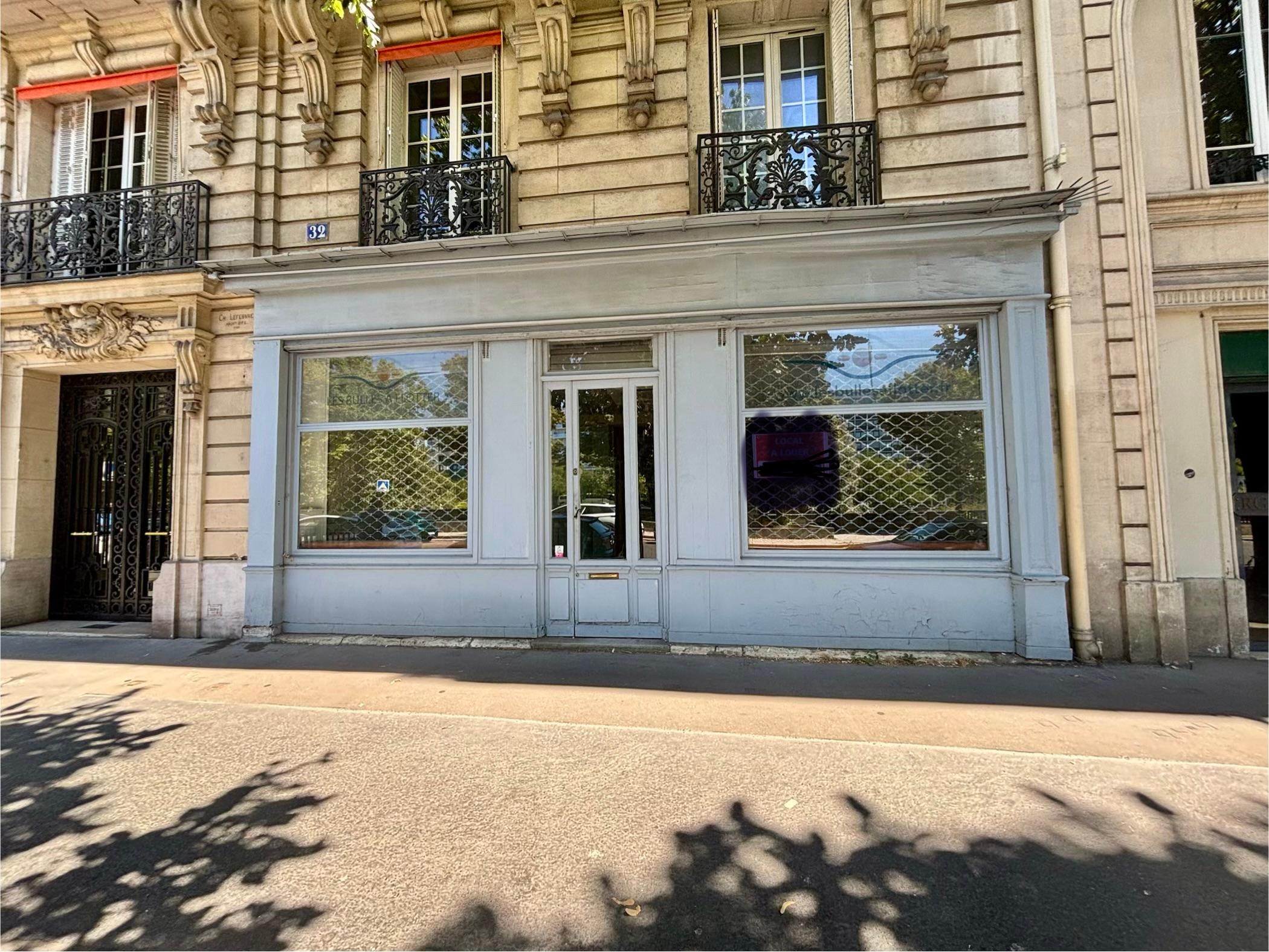 Photo 1 de 10 182 537